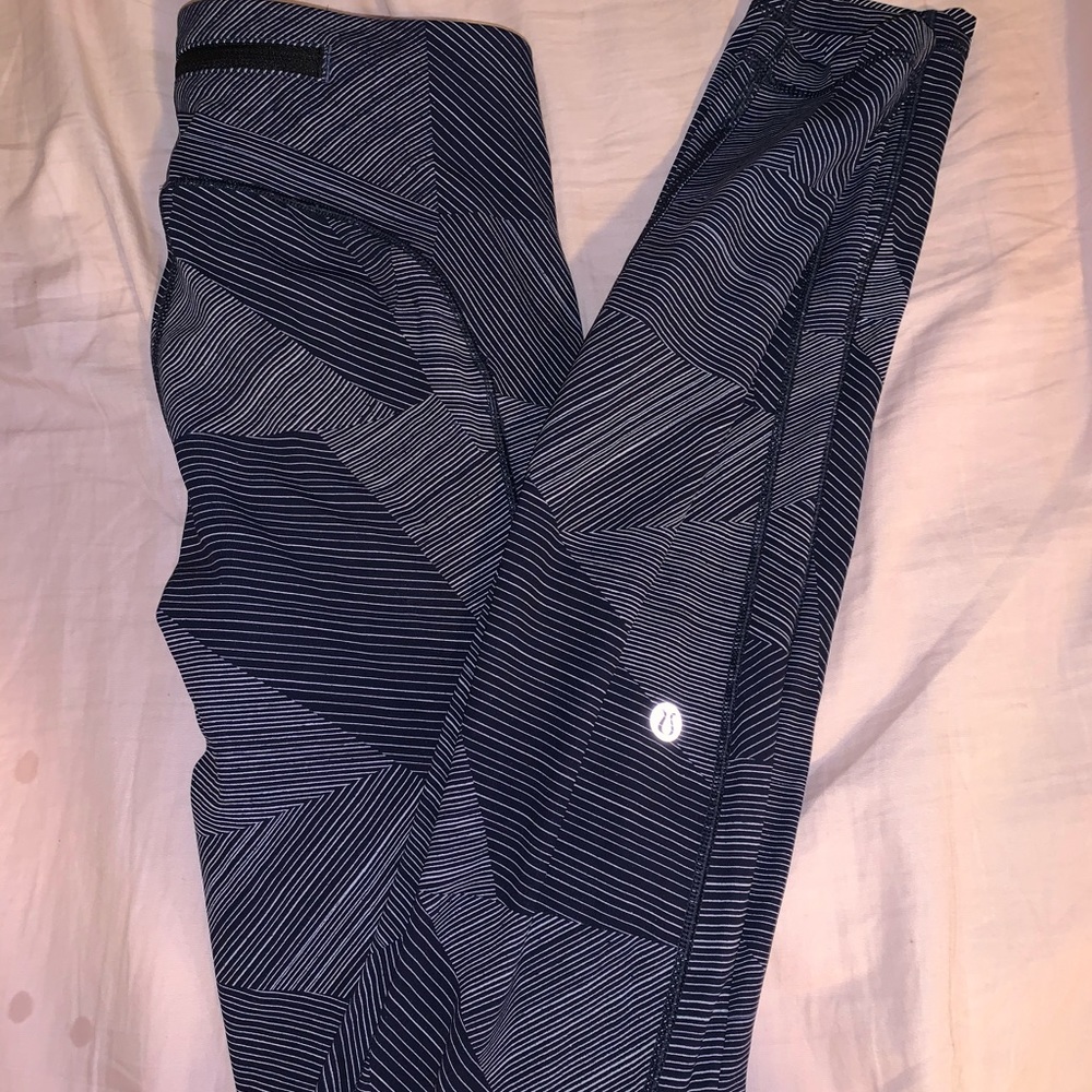 Lululemon blue and white strip legging